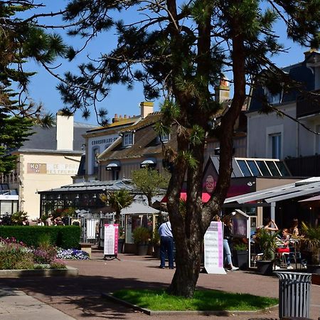 Appt Lumineux - Avec Balcon A 400M De La Plage Courseulles-sur-Mer Kültér fotó