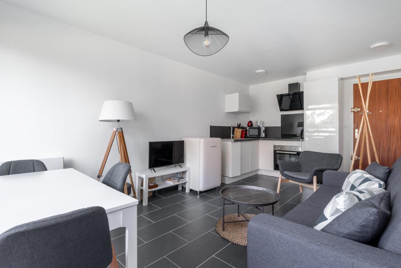 Appt Lumineux - Avec Balcon A 400M De La Plage Courseulles-sur-Mer Kültér fotó