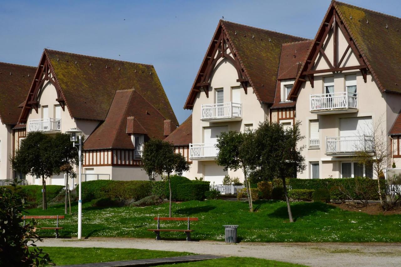 Appt Lumineux - Avec Balcon A 400M De La Plage Courseulles-sur-Mer Kültér fotó